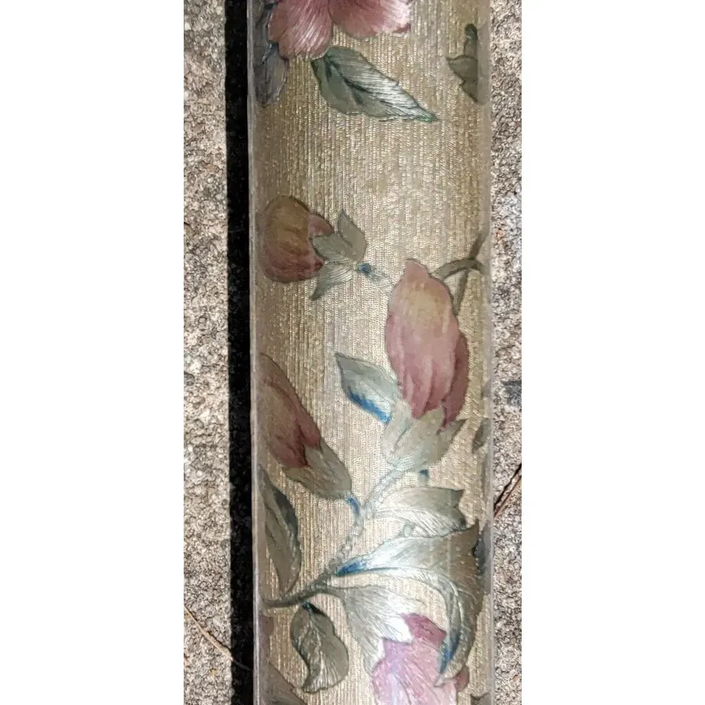Borden Home Wall Paper Light Reflective Floral Gold Pink Strawberries WS5162